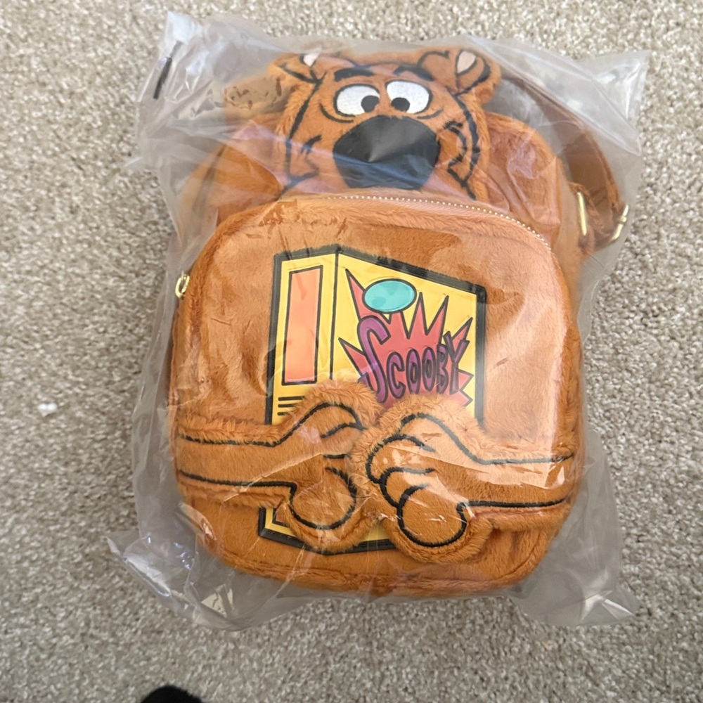 Loungefly Scooby-Doo Tan crossbody